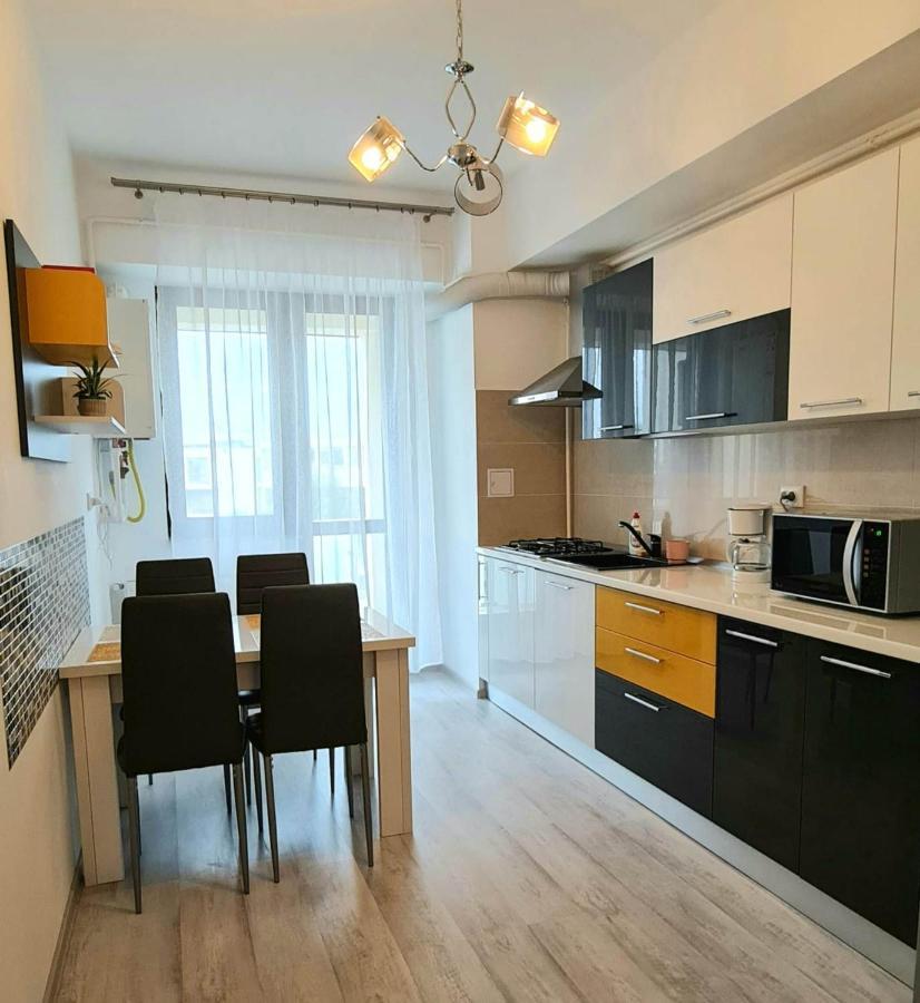 Karina New Flat Near Palas Mall Iasi Ngoại thất bức ảnh